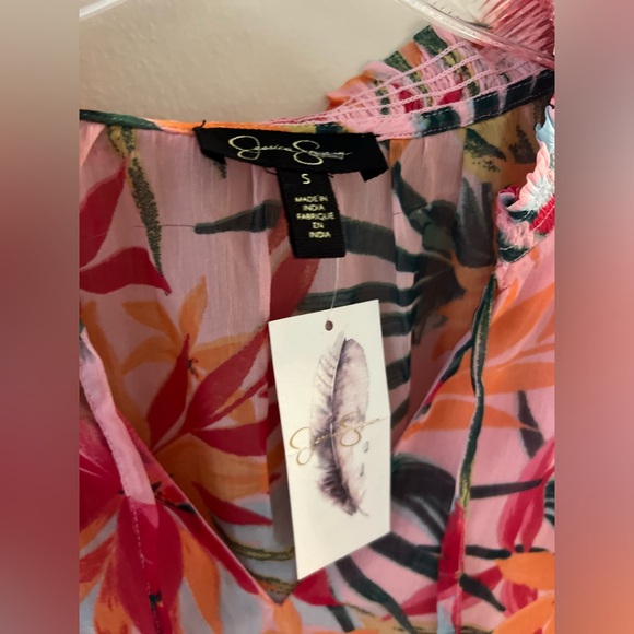 NWT: Jessica Simpson Floral Top - Picture 2 of 5